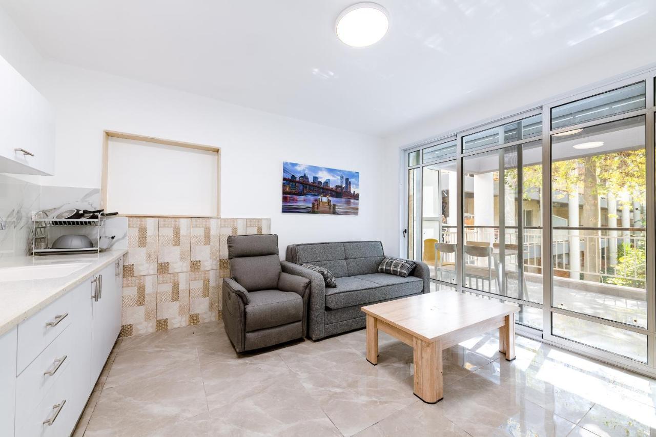 Ceasar Suite At Royal Park Eilat Exterior foto